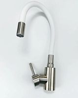 Смеситель для кухни POTATO P4131-7, БЕЛЫЙ, с хромомø35 п/г БОК ручка, с гибким изливом, цвет: 